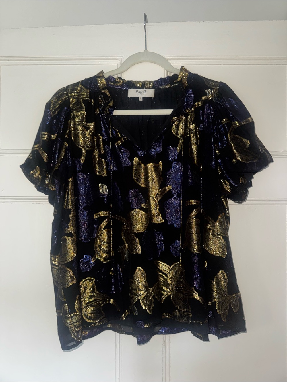 Sea Metallic Floral Short Sleeve Blouse - Black, Gold & Dark Blue Size Large